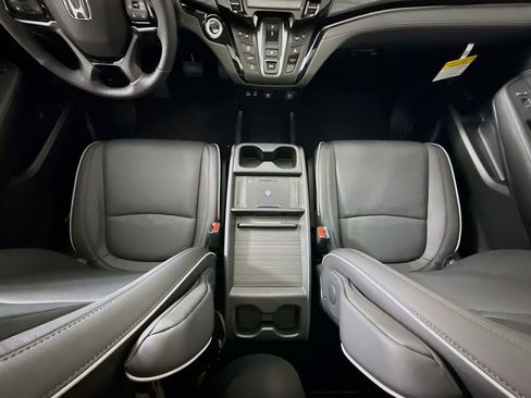 New 2026 Honda Odyssey Elite image 17
