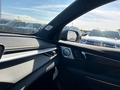 New 2026 Buick Enclave Avenir w/ Super Cruise Package image 27