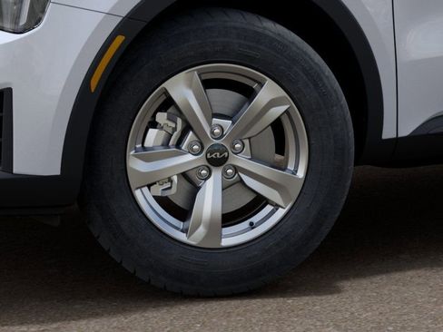 New 2026 Kia Sorento LX FWD image 11
