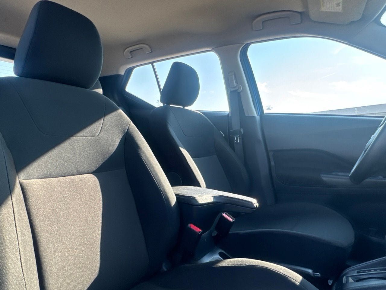Certified 2025 Nissan Kicks Play S FWD image 28