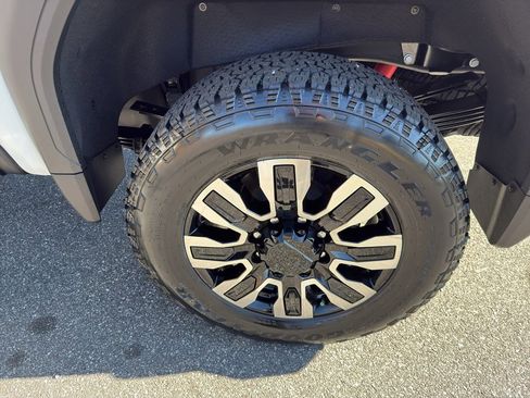 New 2026 GMC Sierra 2500 Denali Ultimate w/ Max Trailering Package image 23