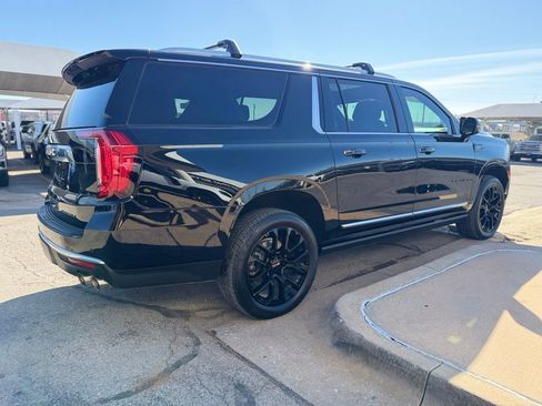Used 2023 GMC Yukon XL Denali w/ Max Trailering Package AWD/4WD image 4