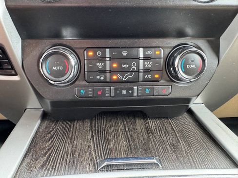Used 2021 Ford F250 Lariat w/ Chrome Package AWD/4WD image 27