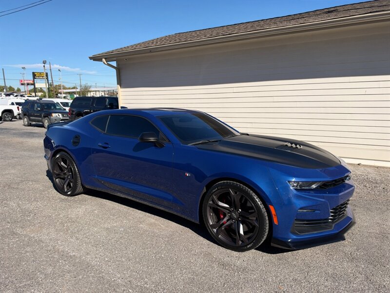 Used 2022 Chevrolet Camaro SS RWD image 2