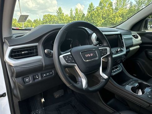 Certified 2023 GMC Acadia SLT w/ Elevation Edition FWD image 16