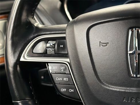 Used 2019 Lincoln Nautilus Reserve w/ Ultimate Package image 24
