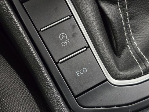 Used 2024 Volkswagen Jetta S image 6