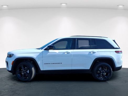 New 2026 Jeep Grand Cherokee Limited AWD/4WD image 5