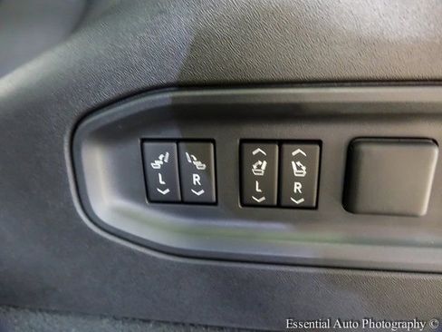 New 2026 Cadillac Vistiq Luxury w/ LPO, Floor Liner Package image 23