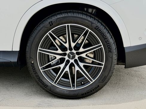 New 2026 Mercedes-Benz GLC 43 AMG 4MATIC image 17
