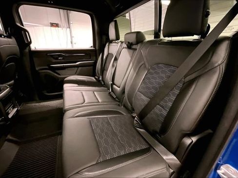 Used 2023 RAM 1500 Big Horn AWD/4WD image 24