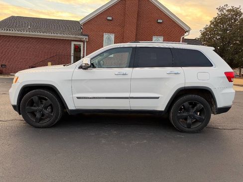 Used 2013 Jeep Grand Cherokee Limited w/ Advance Technology Group image 8
