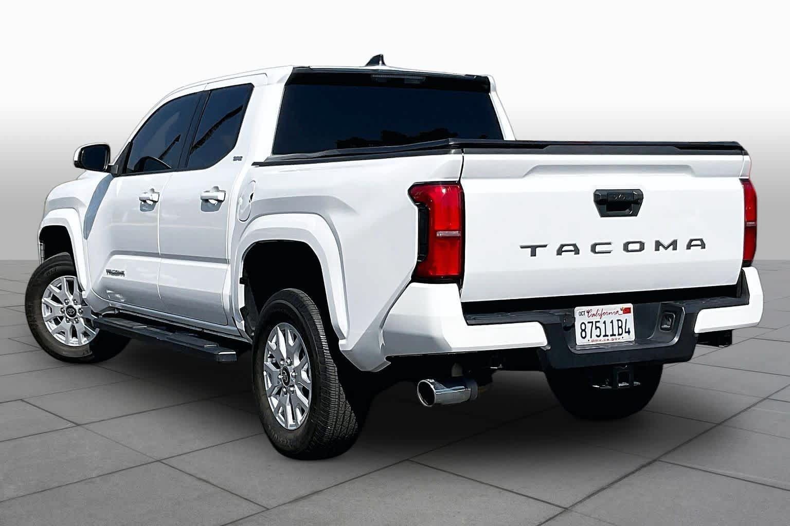 Used 2024 Toyota Tacoma SR5 RWD image 10