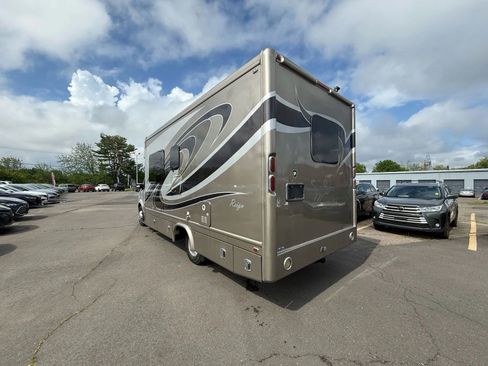 Used 2016 Mercedes-Benz Sprinter 3500 image 7