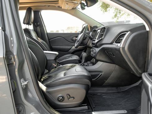 Used 2021 Jeep Cherokee Limited w/ Mopar Interior Package image 45