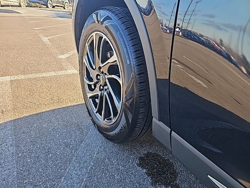 Used 2020 Lincoln Corsair FWD w/ Equipment Group 101A image 40