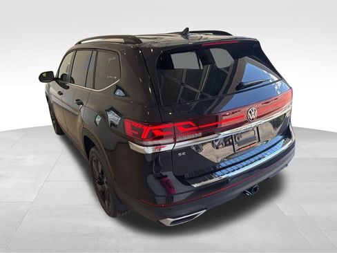 New 2026 Volkswagen Atlas SE image 3