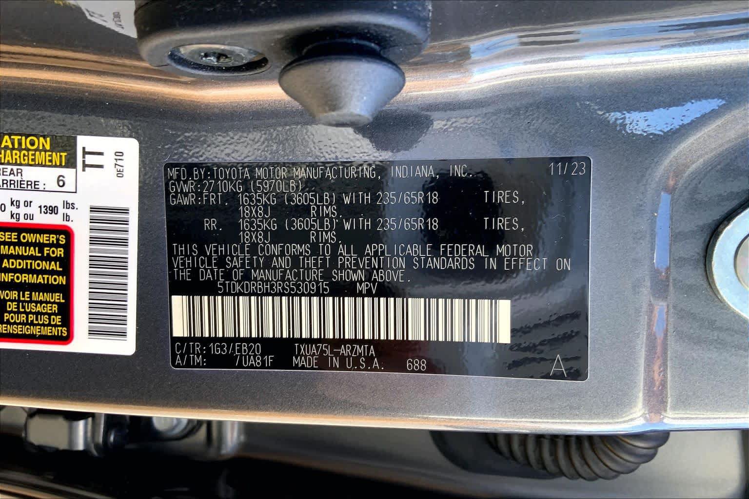 Used 2024 Toyota Highlander XLE AWD/4WD image 34