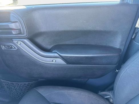 Used 2017 Jeep Wrangler Sport w/ Quick Order Package 24S image 13