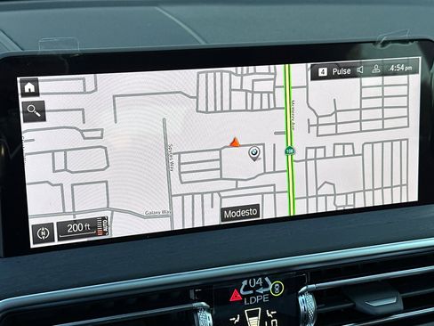 New 2025 BMW X4 xDrive30i w/ Convenience Package image 16