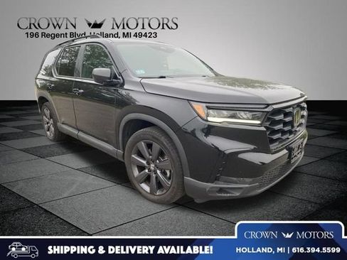 Used 2023 Honda Pilot Sport image 1