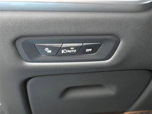 New 2026 BMW X5 sDrive40i image 21