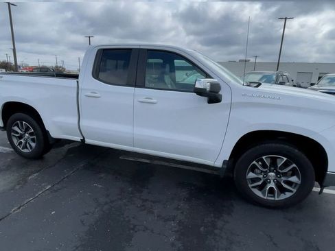 Used 2023 Chevrolet Silverado 1500 LT w/ All Star Edition Plus image 3