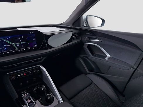 New 2025 Audi SQ5 Premium Plus image 25