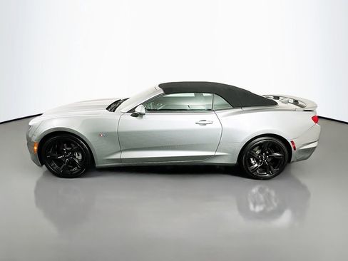 Used 2024 Chevrolet Camaro LT w/ Technology Package image 4