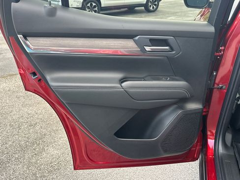 New 2026 GMC Terrain Denali w/ LPO, Floor Liner Package AWD/4WD image 22