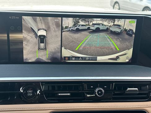 Used 2025 INFINITI QX80 Sensory AWD/4WD image 26