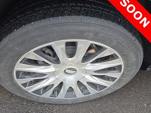 Certified 2025 Cadillac Escalade Premium Luxury Platinum image 6