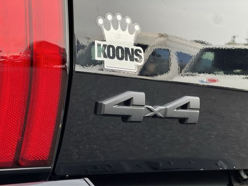 Used 2026 Toyota Tundra Limited AWD/4WD image 36