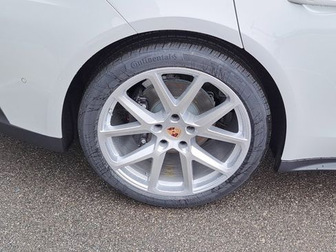 New 2026 Porsche Panamera 4 image 12