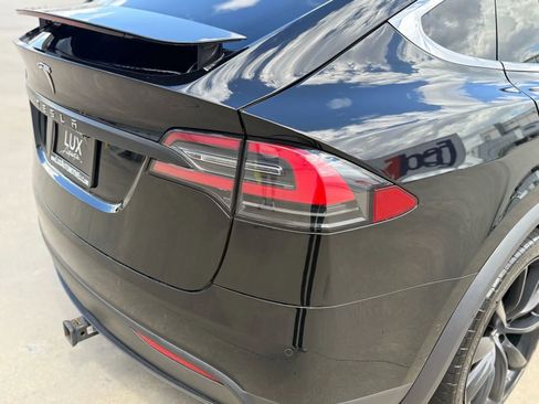 Used 2016 Tesla Model X 75D image 14