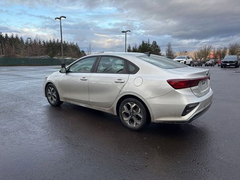 Used 2021 Kia Forte LXS image 5