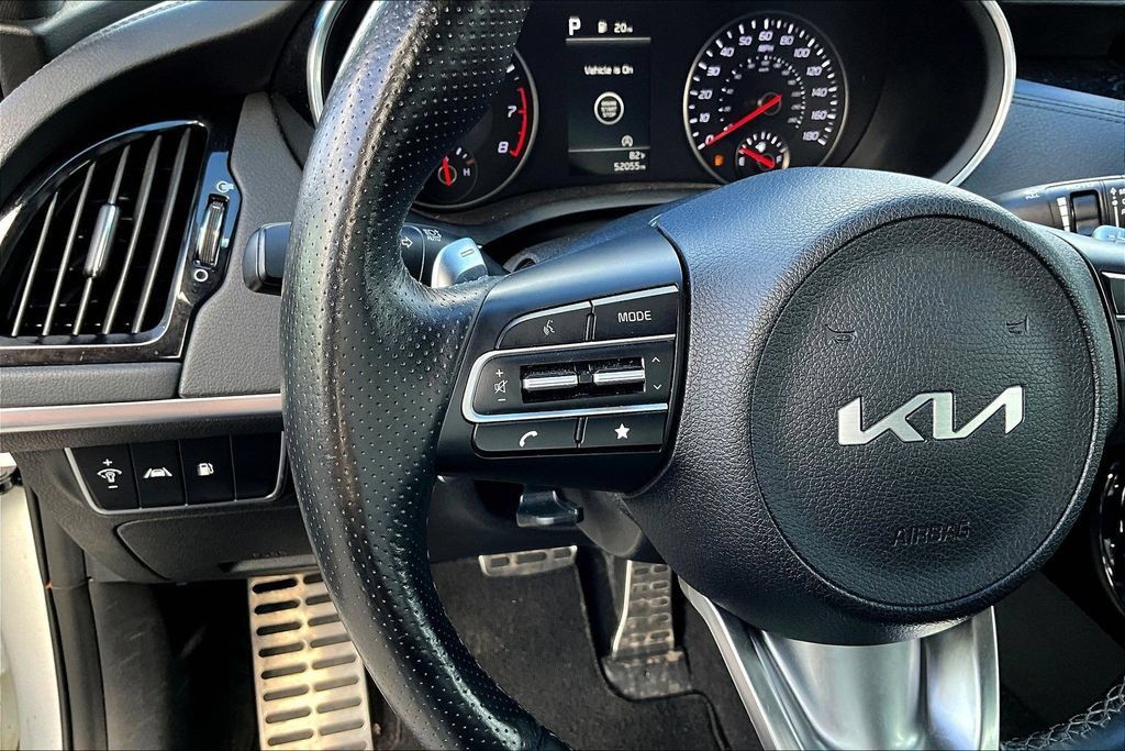 Used 2023 Kia Stinger GT-Line w/ Sun & Sound Package AWD/4WD image 11