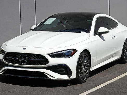Used 2024 Mercedes-Benz CLE 450 4MATIC Coupe image 44