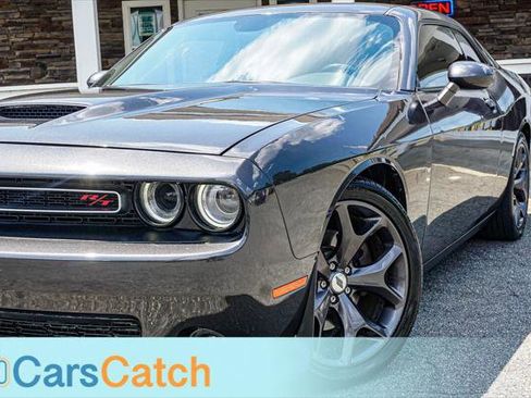 Used 2019 Dodge Challenger R/T image 6