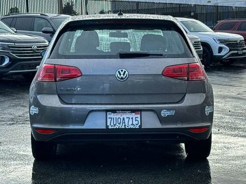Used 2016 Volkswagen e-Golf SE w/ DC Fast Charging Package image 5