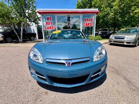 Used 2007 Saturn Sky RWD image 3