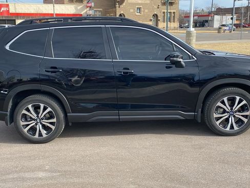 Used 2019 Subaru Forester Limited w/ Popular Package #3 image 4