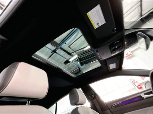 Used 2023 Volkswagen Arteon SEL Premium image 25