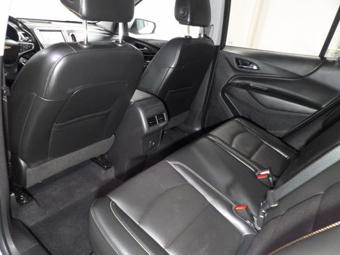 Used 2021 Chevrolet Equinox LT FWD image 10