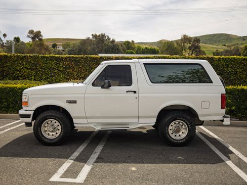 Used 1994 Ford Bronco AWD/4WD image 8