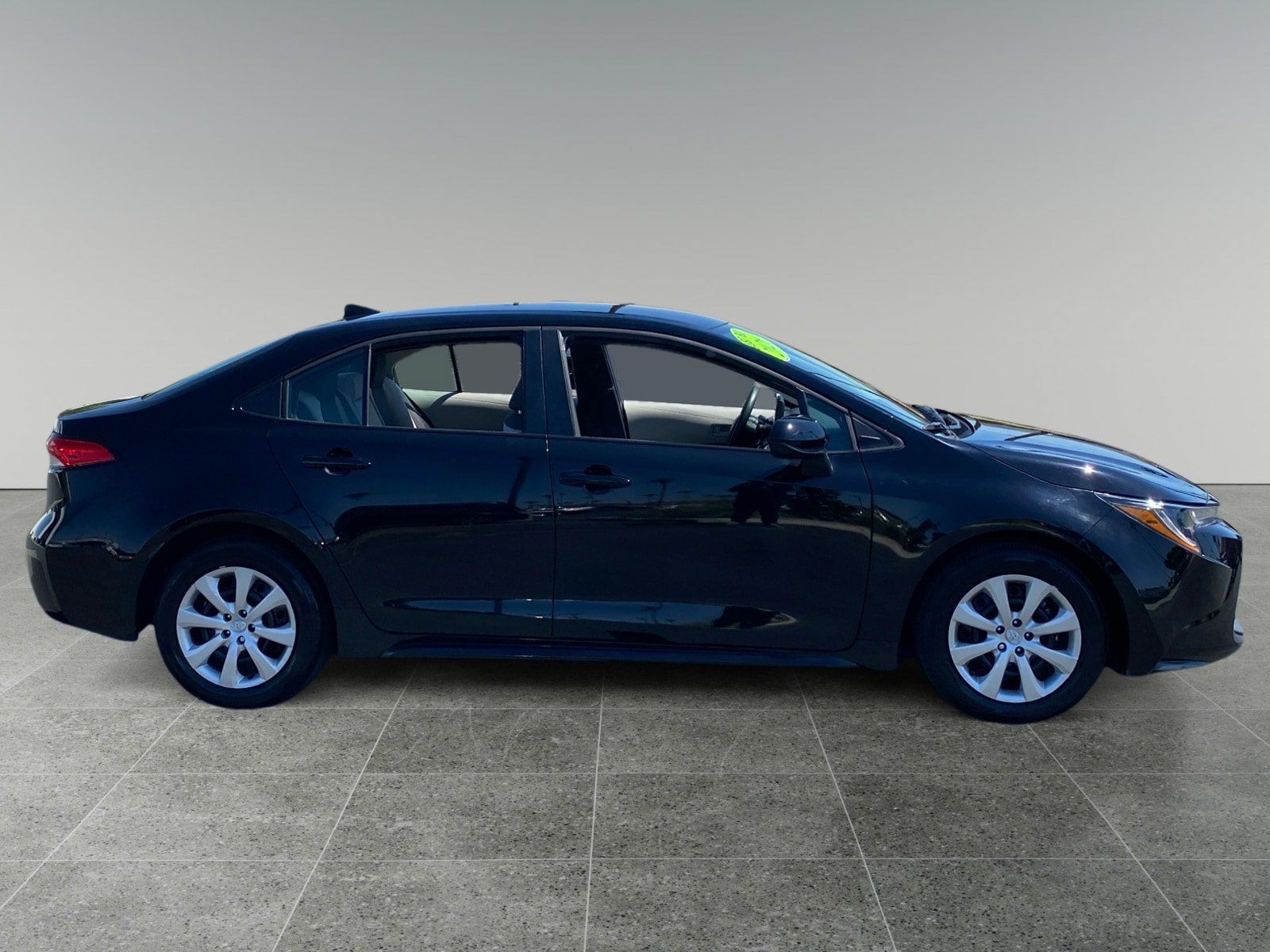 Used 2026 Toyota Corolla LE FWD image 6