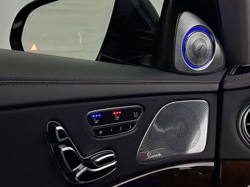 Used 2016 Mercedes-Benz Maybach S 600 image 24