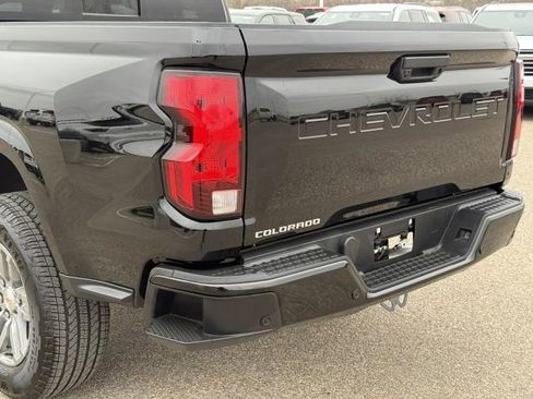 New 2026 Chevrolet Colorado LT image 17