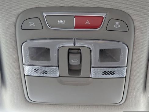 Certified 2023 Kia Telluride S w/ S Sunroof Package image 28