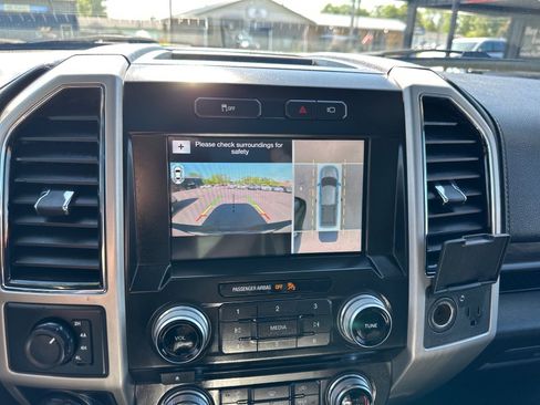 Used 2017 Ford F150 Lariat w/ Equipment Group 502A Luxury AWD/4WD image 43